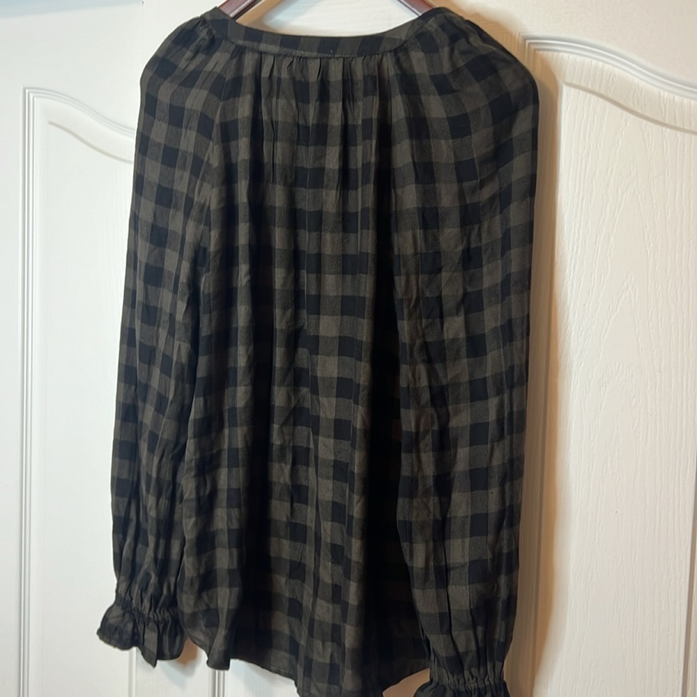 BeachLunchLounge Checkered Cotton Long Sleeve Olive Button Up - NWOT - SP - Picture 5 of 5